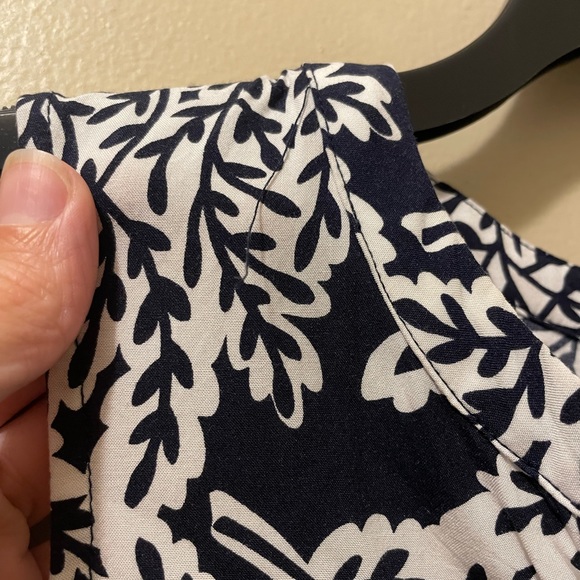 Petite Large Dark Navy and White Blouse - Picture 4 of 5